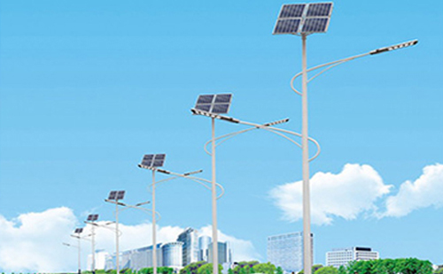 北方冬季雄关区太阳能路灯的保养要点