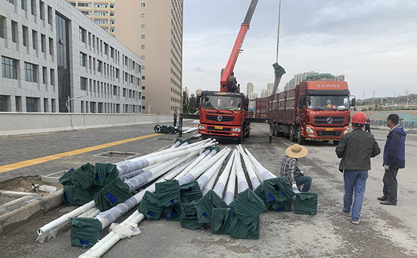 雄关区太阳能路灯灯杆垂直度矫正方法与维护