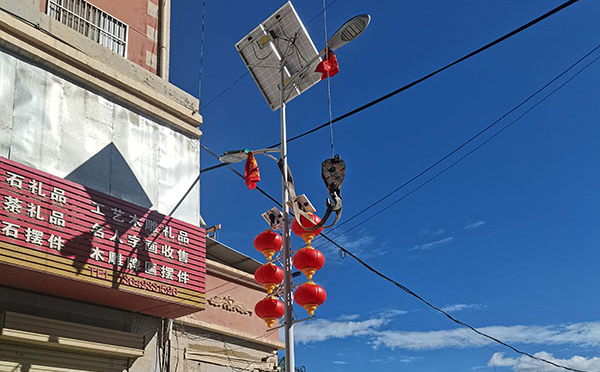 雄关区智慧路灯在城市物联网系统中的集成与运维